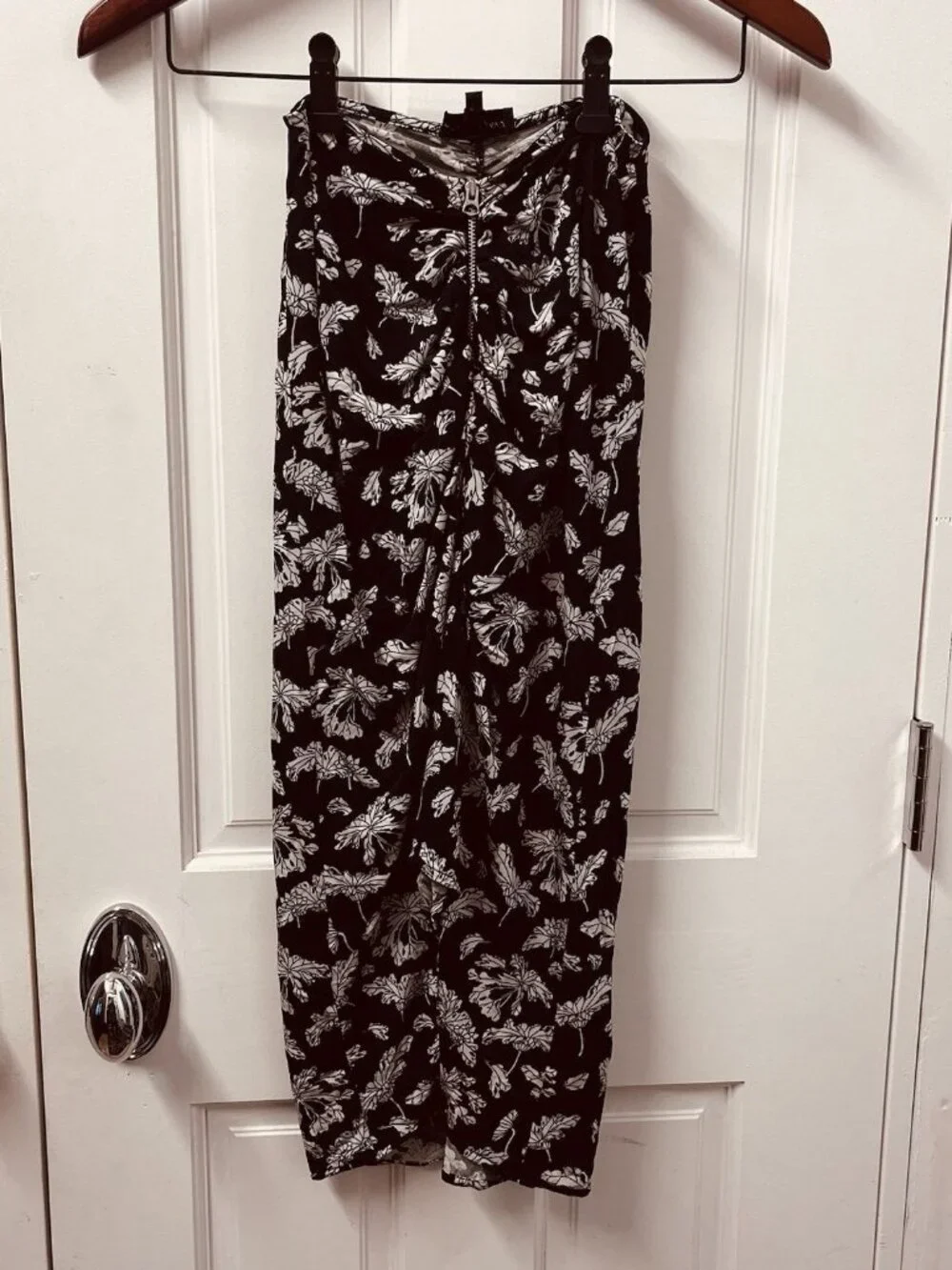 Rag & Bone Sabeen Skirt Size XS Zip Ruched Front Black & White Stretch Poly